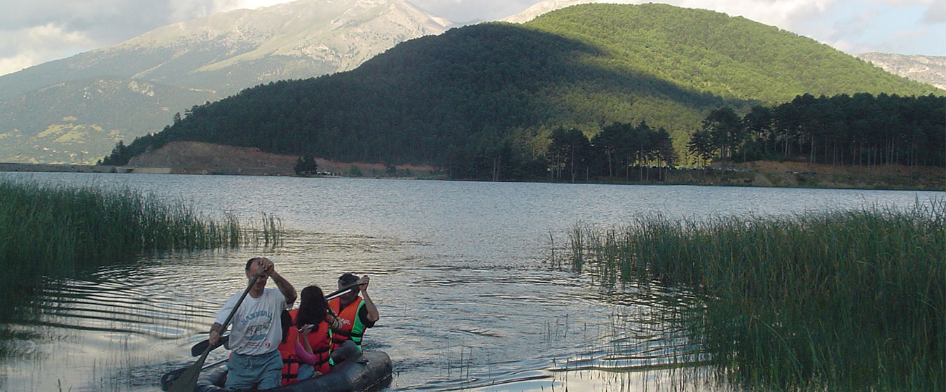 ΠΟΙΟΙ ΕΙΜΑΣΤΕ